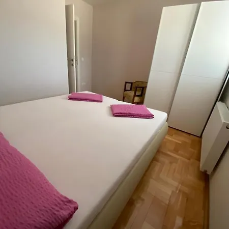 Διαμέρισμα For Rent *